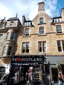 Read more about the article Where to Find fentanyl in Cockburn Street in Old Town, Edinburgh