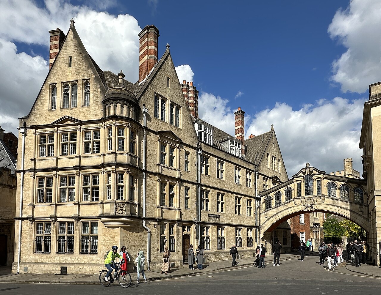 Read more about the article Where to Find fentanyl in Bridge Street in Hertford, Hertford