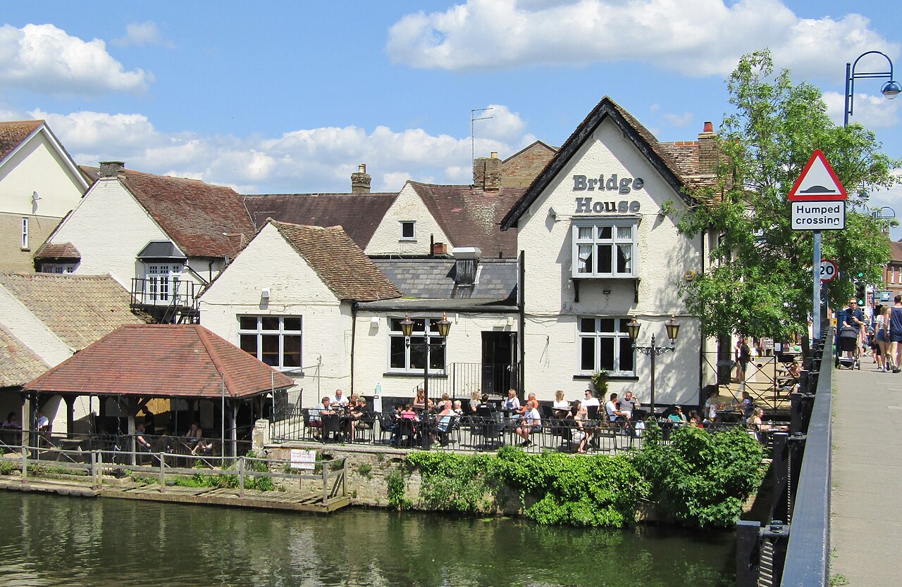 Read more about the article Where to Find fentanyl in Bridge Street in St Neots, St Neots